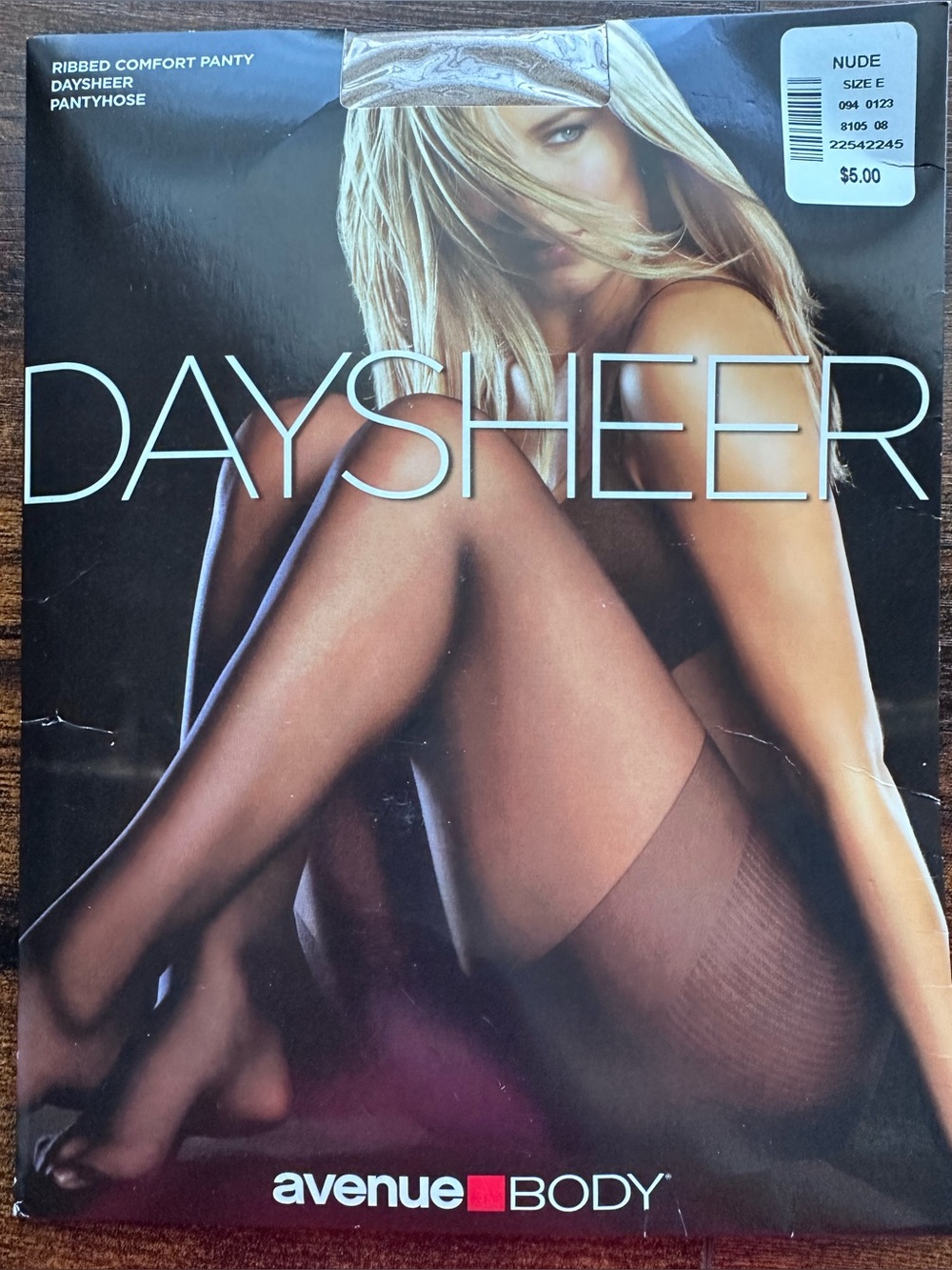 Avenue Body Daysheer Pantyhose Nude Size E Ribbed Comfort Panty NIP